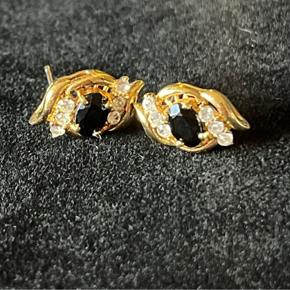 JC Black Rhinestone And Clear Rhinestone Stud Earrings Gold Tone - Picture 10 of 11